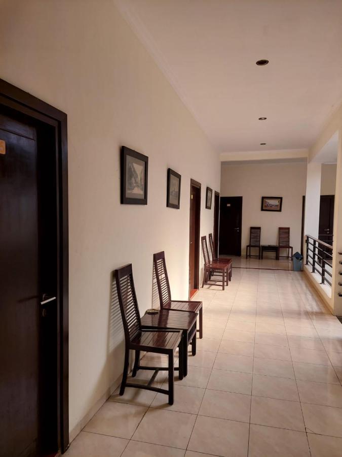 The Kirana Purnama Semarang Hotel Exterior photo