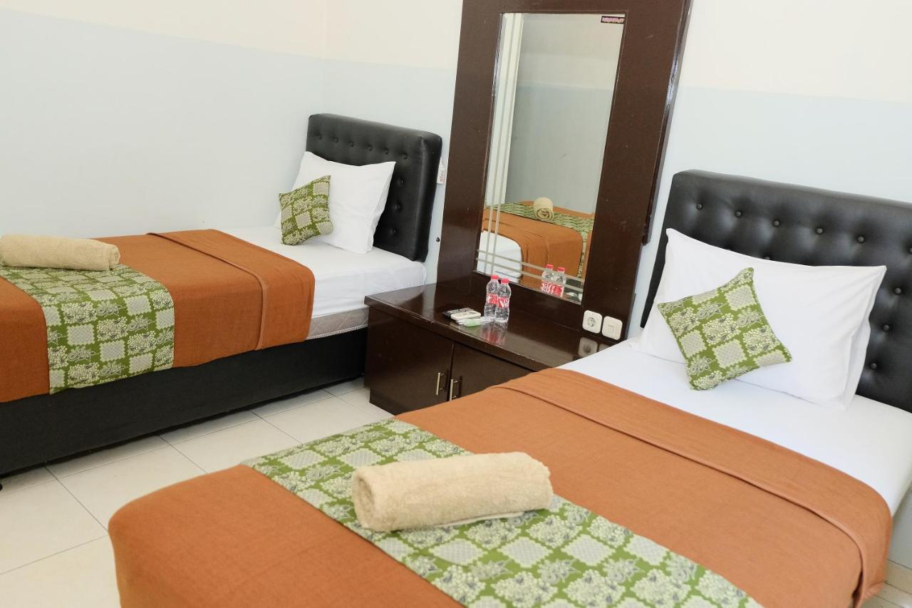 The Kirana Purnama Semarang Hotel Exterior photo