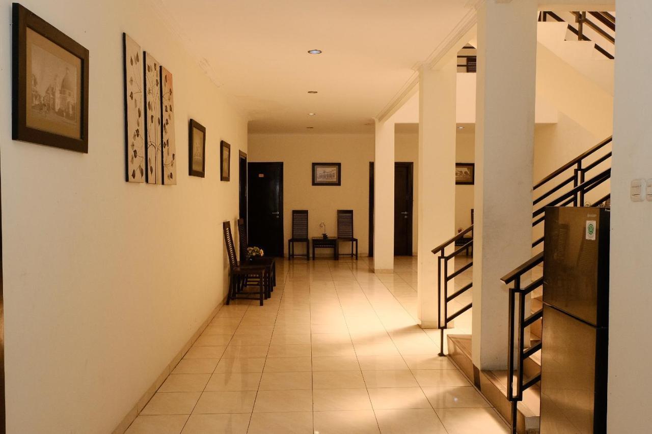 The Kirana Purnama Semarang Hotel Exterior photo